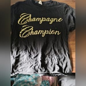 Champagne champion tee